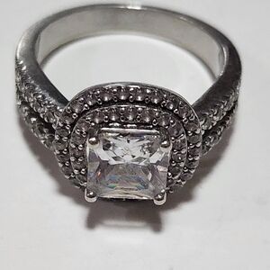 Sterling Silver Ring with Clear Gemstone Size 8